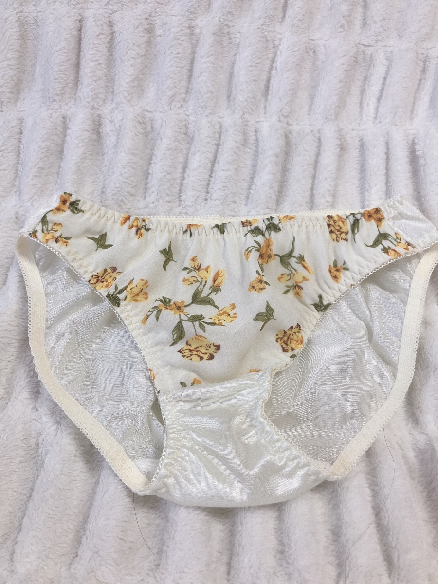 エロい　使用済み　パンティ 