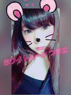 つきは